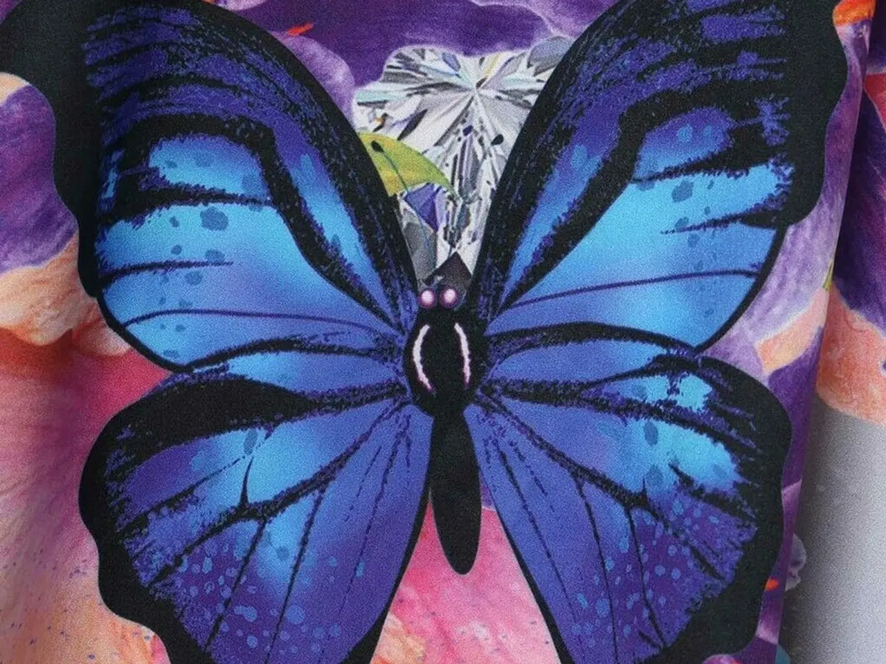Billede 2 - Bluse/evt. tunika.m.fedt sommerfugle print.fl.str.