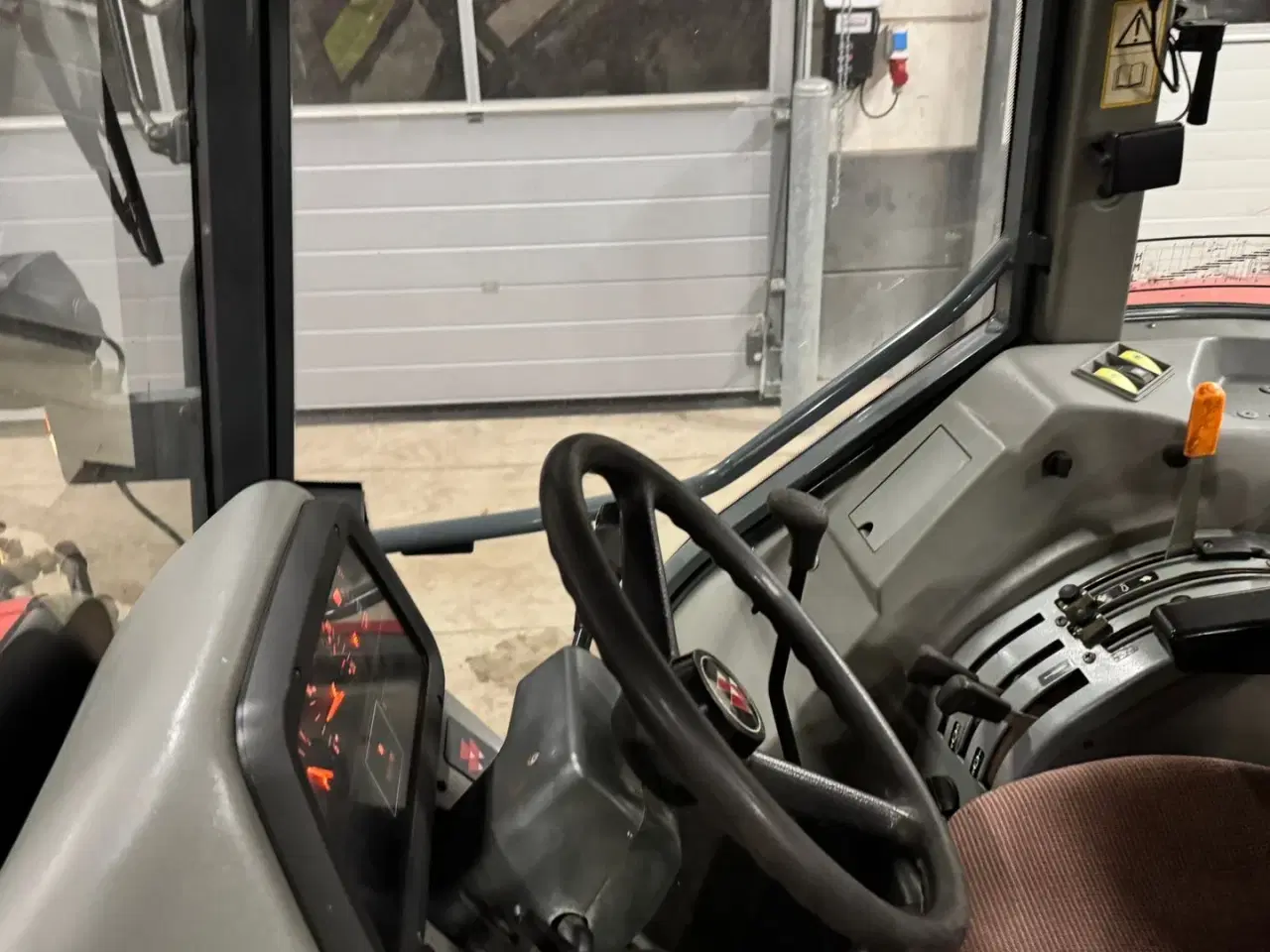 Billede 20 - Massey Ferguson 4225 Med læsser