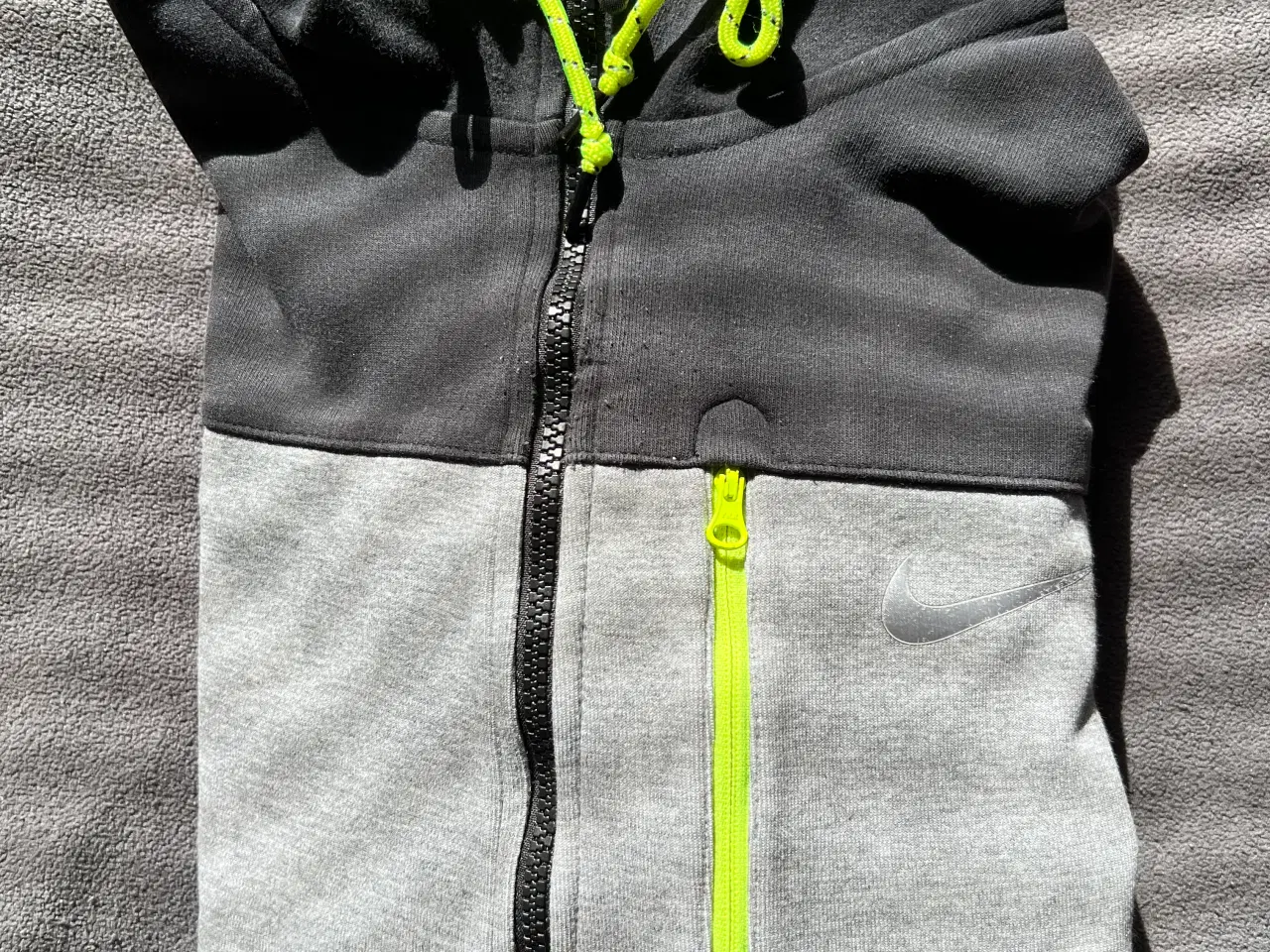 Billede 1 - Nike hættetrøje