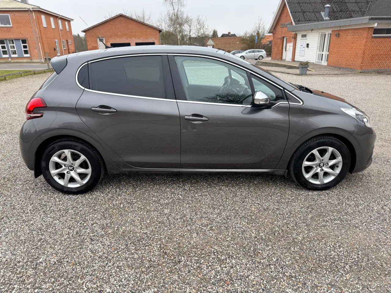 Billede 3 - Peugeot 208, modelår 2017, Diesel
