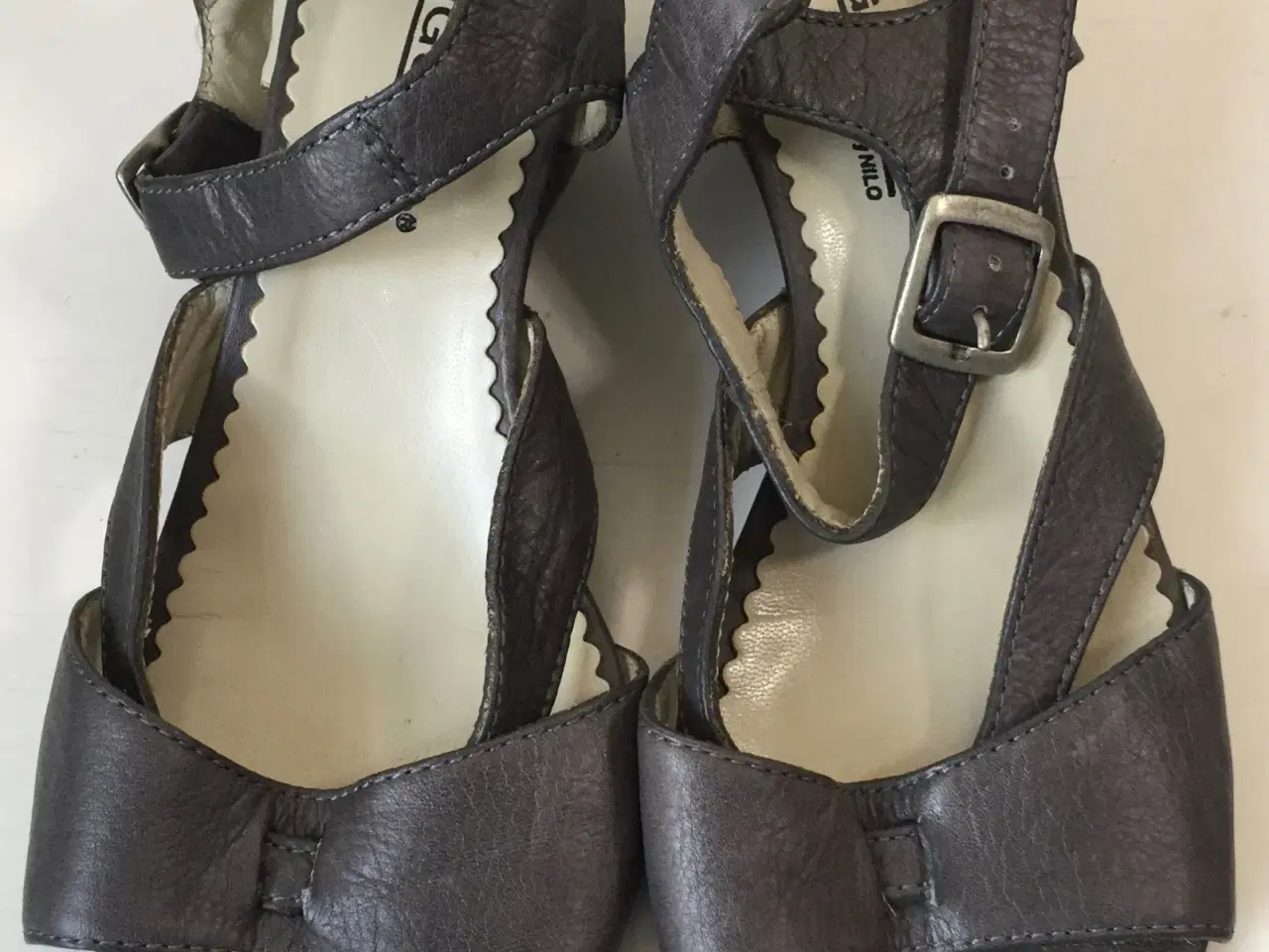 Billede 2 - Angulus, sandaler, str 37