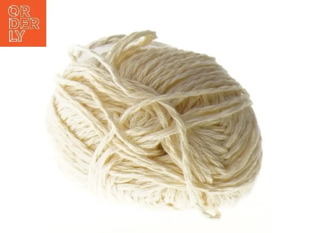 Billede 2 - Naturfarvet garnnøgle fra Drops (str. 120 m 4 mm)