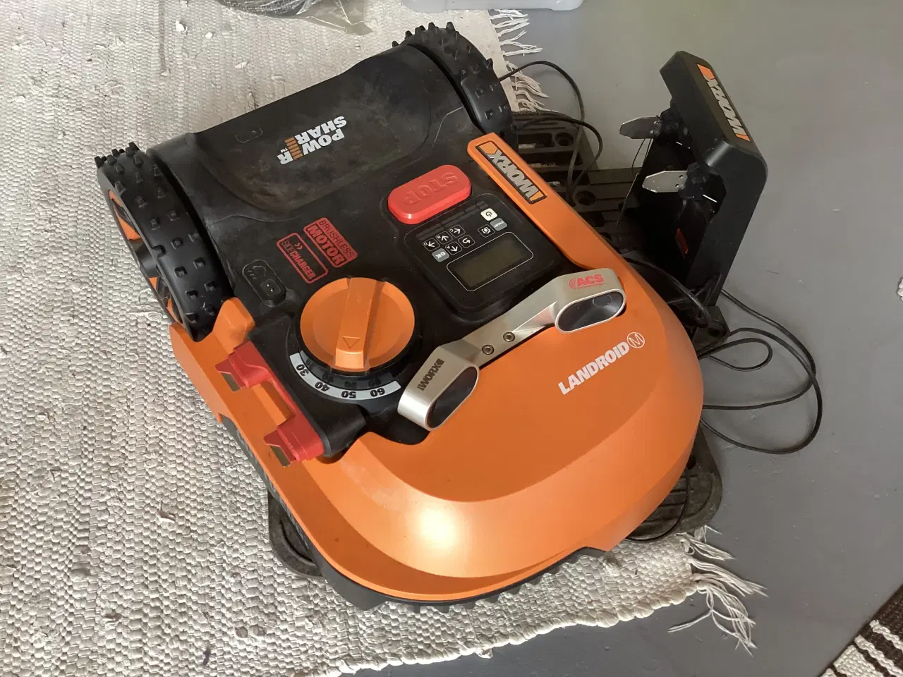 Billede 5 - Worx Robotplæneklipper 700. WR142E, Defekt