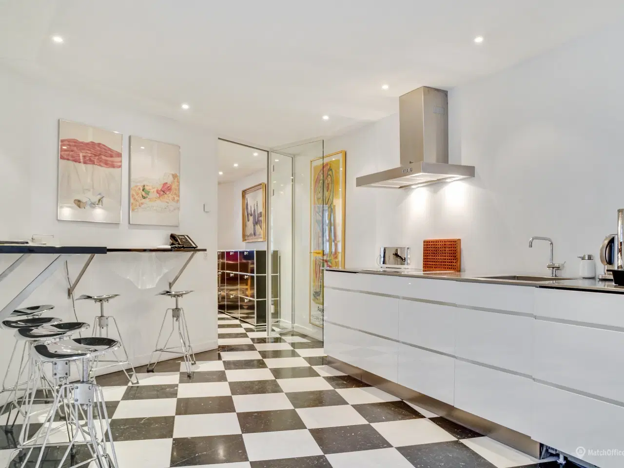 Billede 9 - I smuk og præsentabel ejendom udlejes kontorer i varierende størrelser