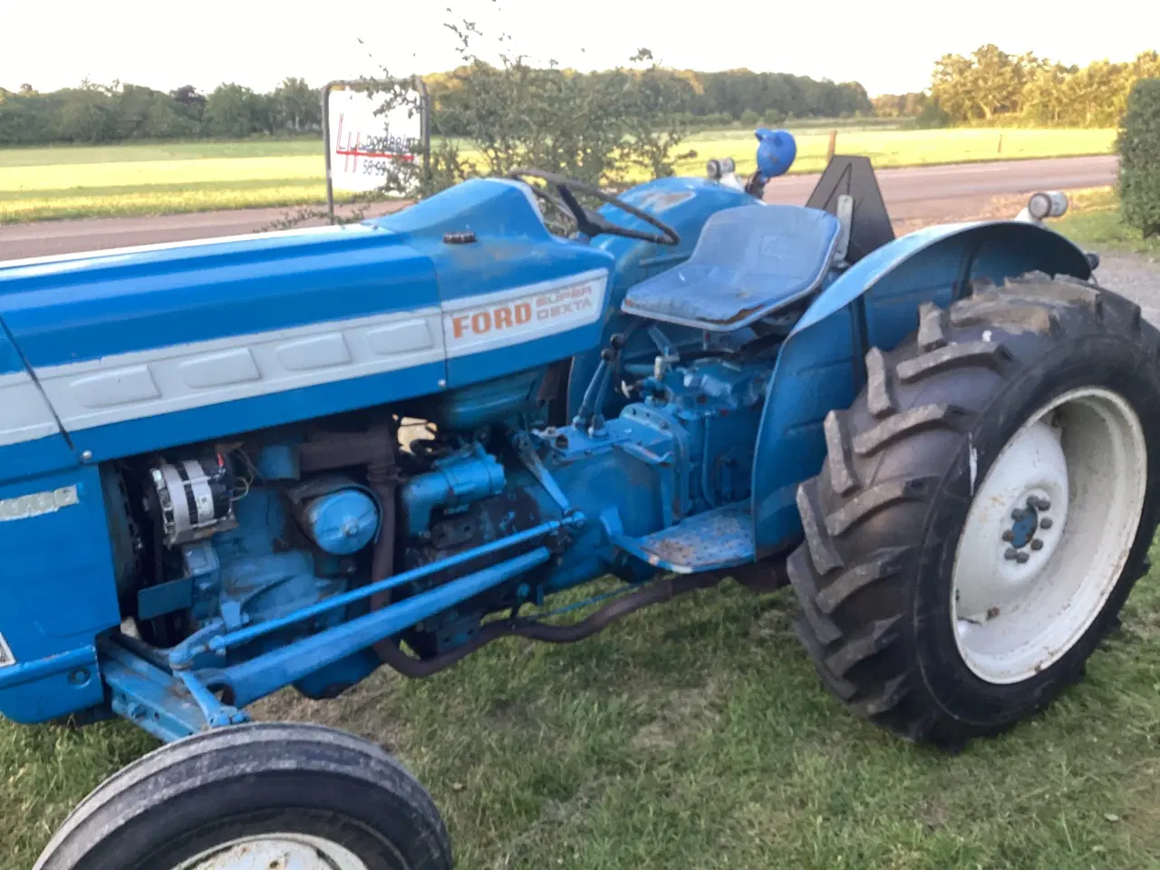 Billede 2 - Ford 3000  traktor 