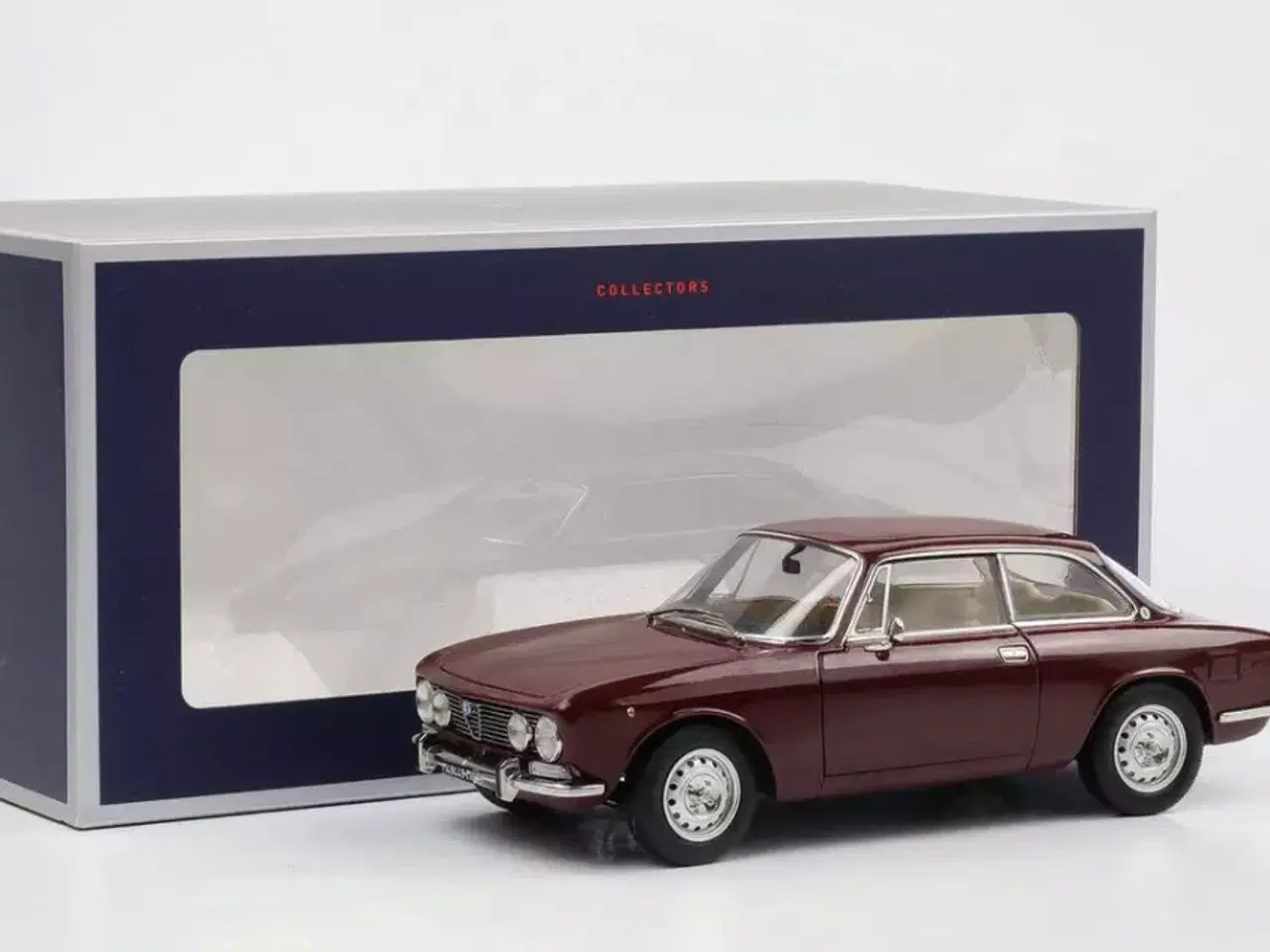 Billede 1 - 1:18 Alfa Romeo 2000 GTV 1973