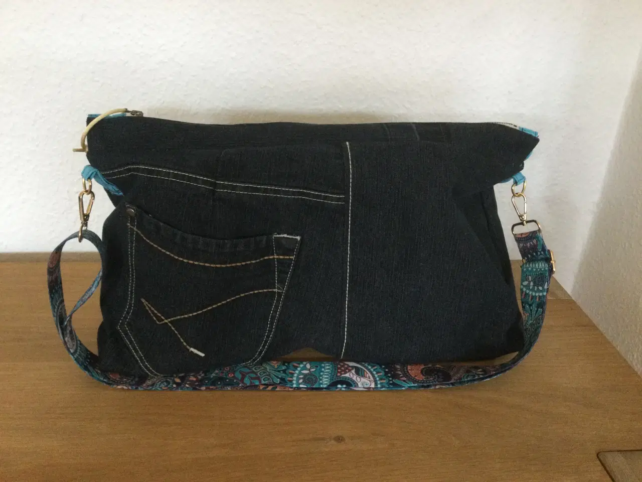 Billede 2 - Taske af jeans