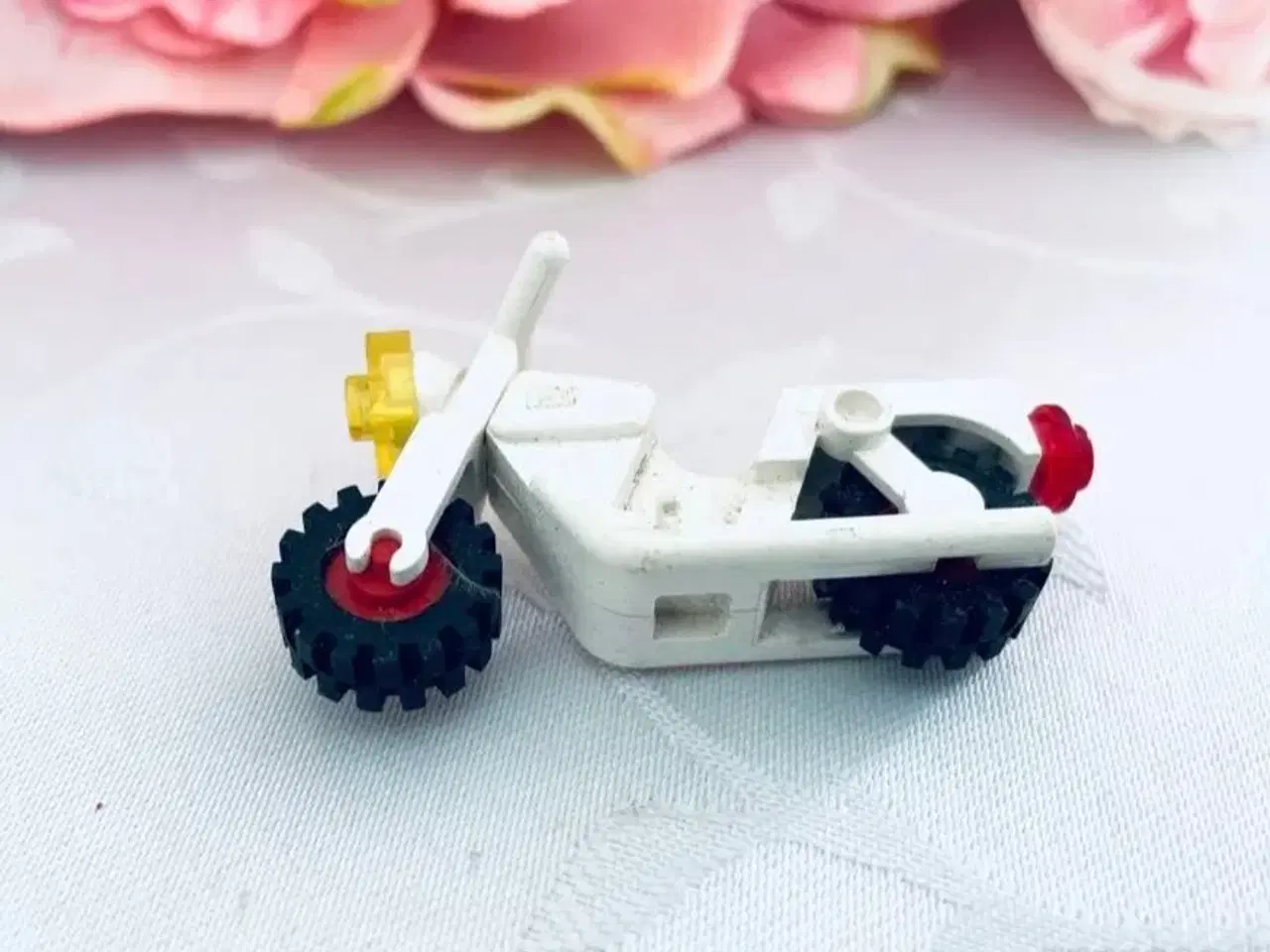 Billede 3 - Lego, motorcykel, hvid 