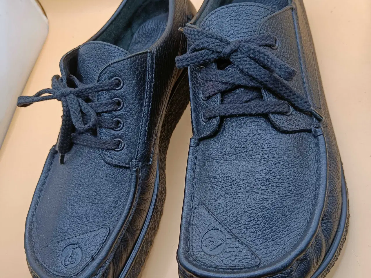 Billede 8 - Jaco sort læder sko 43str