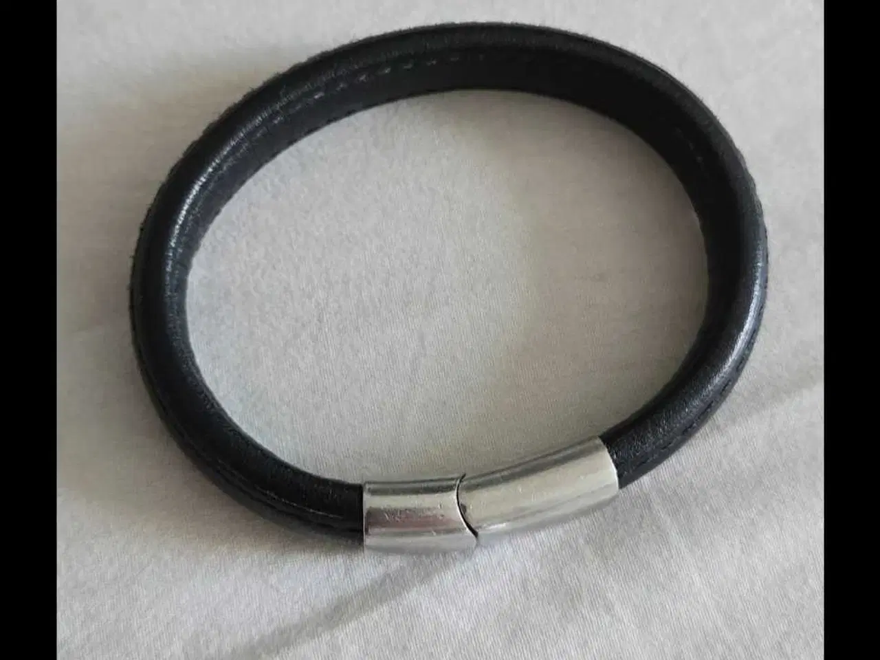 Billede 5 - Lækre armbånd til herrer. Med magnetlukning