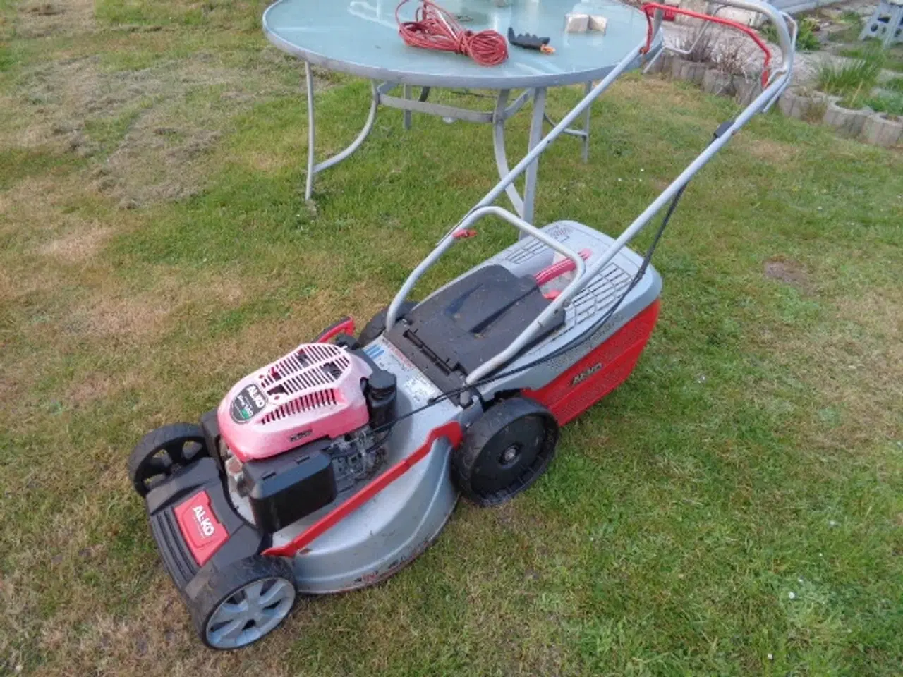 Billede 1 - Plæneklipper