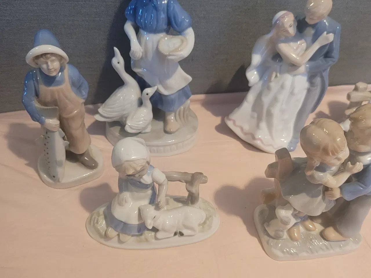 Billede 2 - Porcelæn figur 7 stk samlet pris 