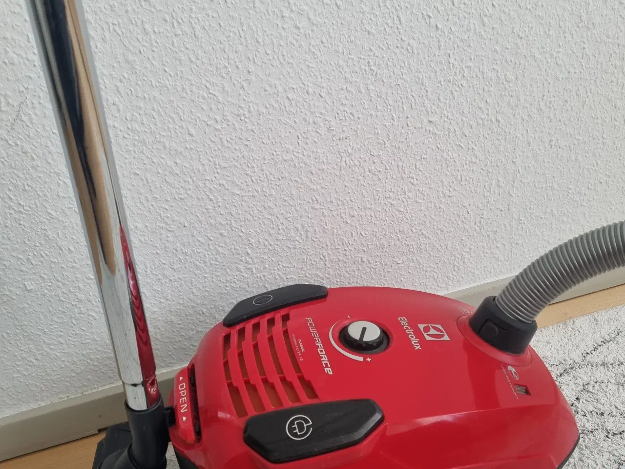 Billede 1 - Fin støvsuger af mærke Electrolux