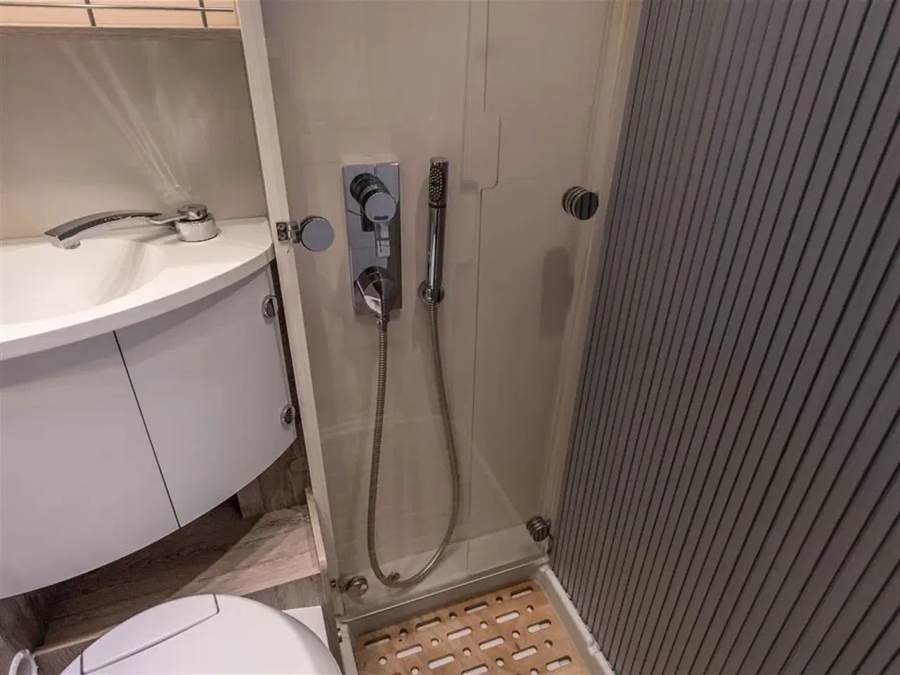 Billede 21 - 2021 - Bravia 599 140 Hk Usædvanlig høj kvalitet og et flot design fyldt med ekstraudstyr