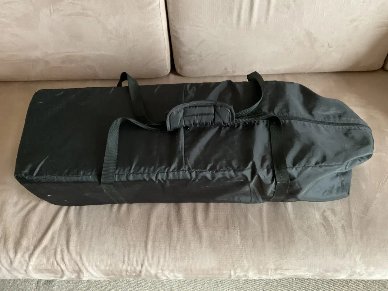 Billede 3 - Solid weekendseng med madras