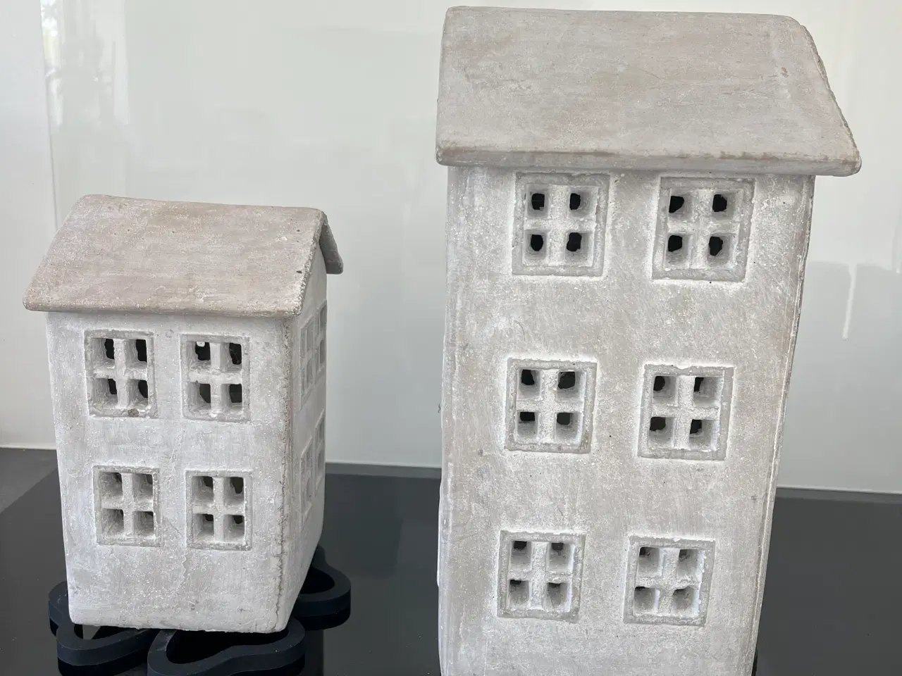 Billede 1 - Beton huse, glas og æggebærer 