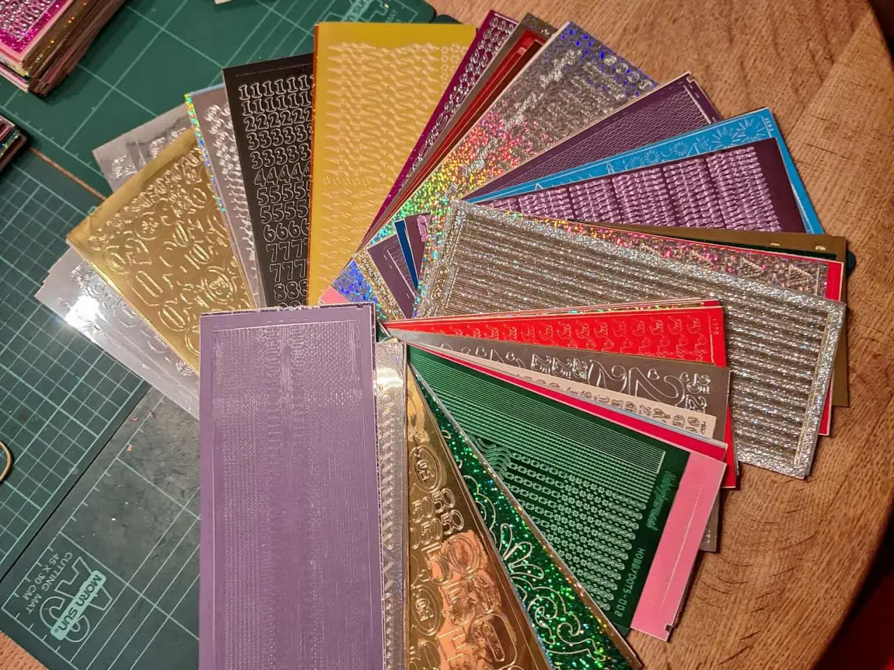 Billede 2 - Til salg meget blandet Stickers ark over 3000 d