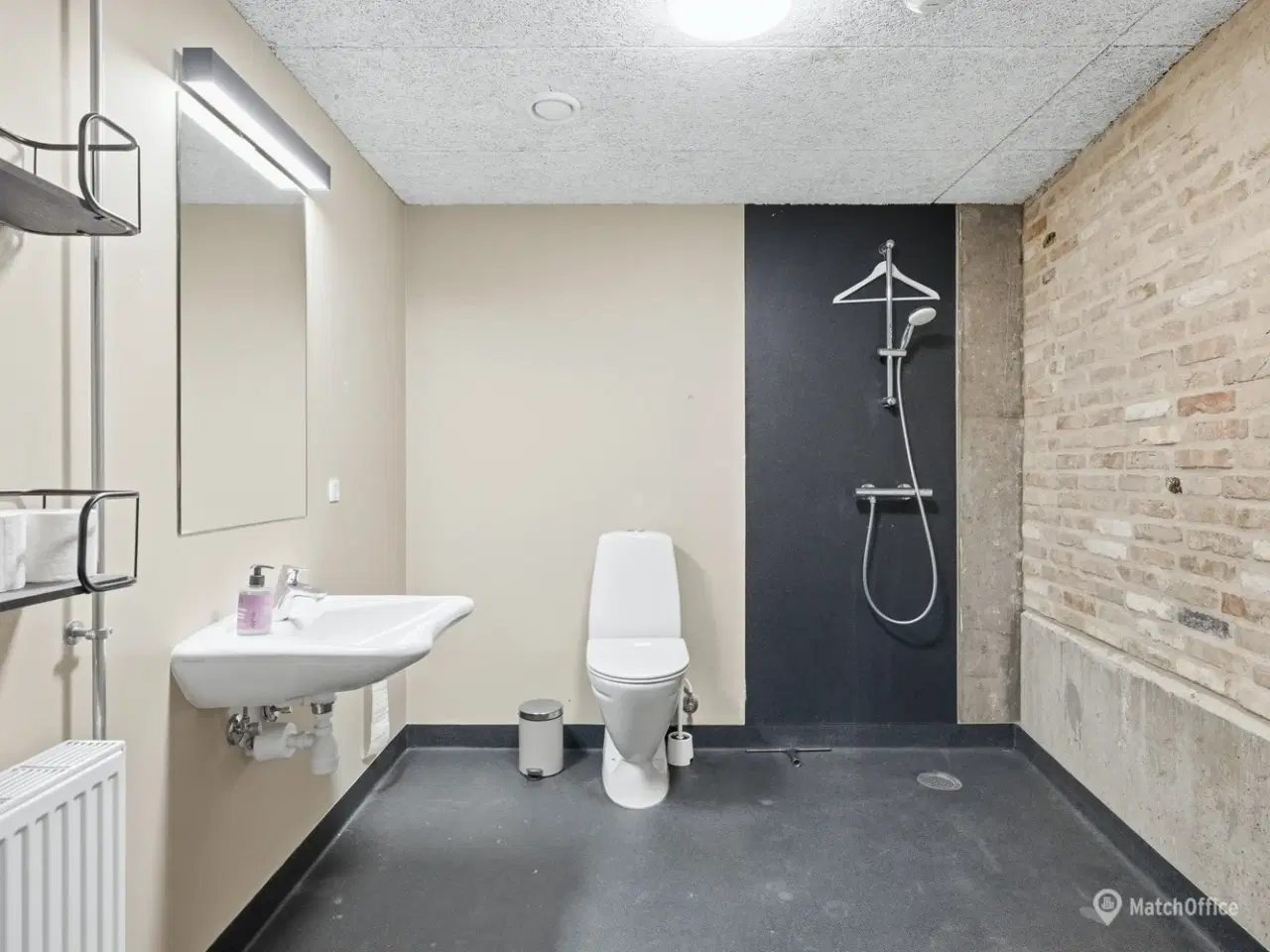 Billede 2 - Højloftet erhvervslejemål på Frederiksbjerg