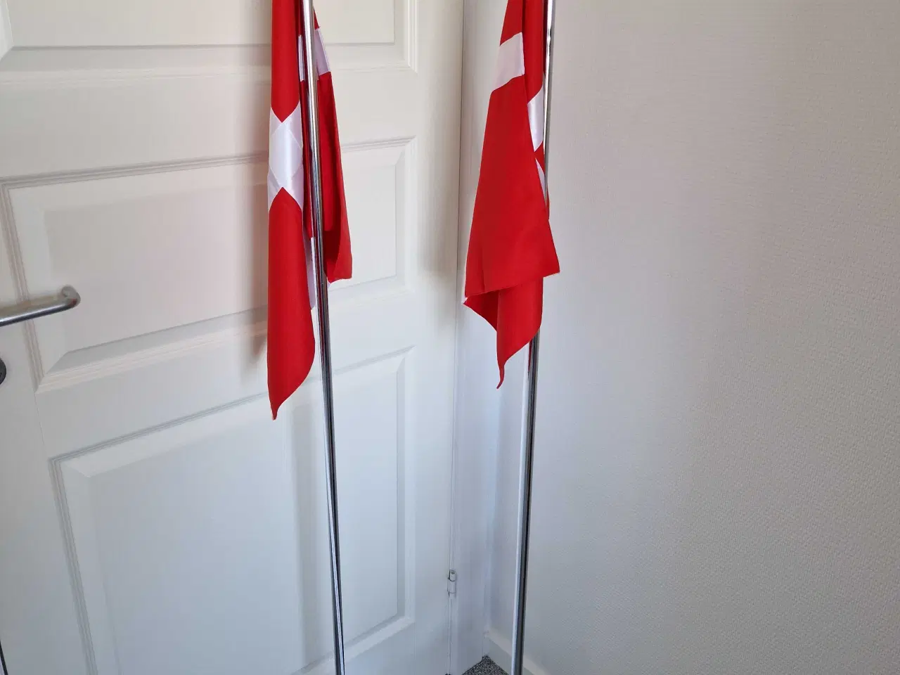 Billede 1 - 2 flagstænger 