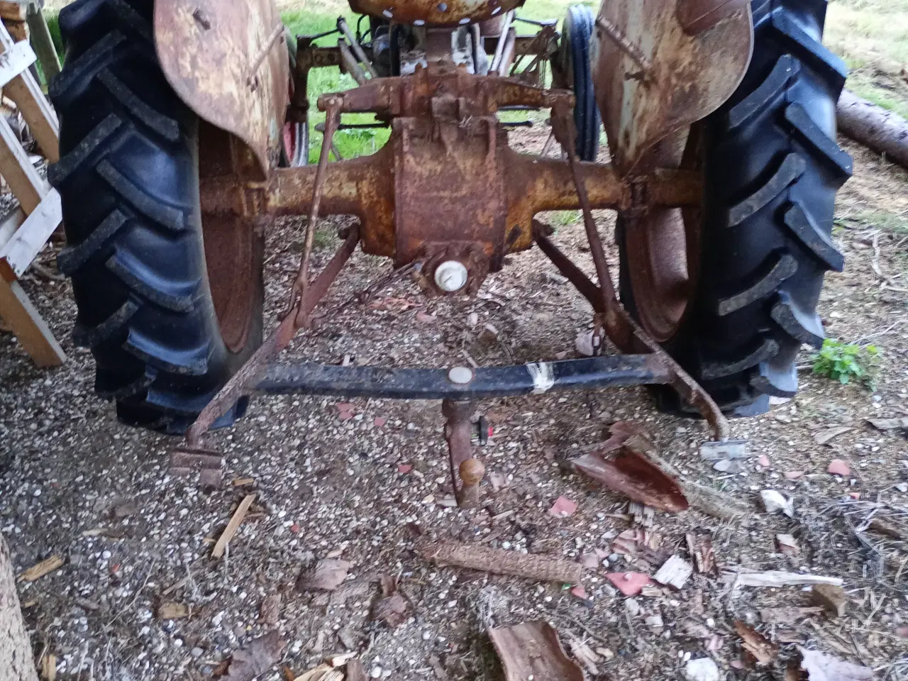 Billede 4 - Ferguson 31 starter og kører godt 
