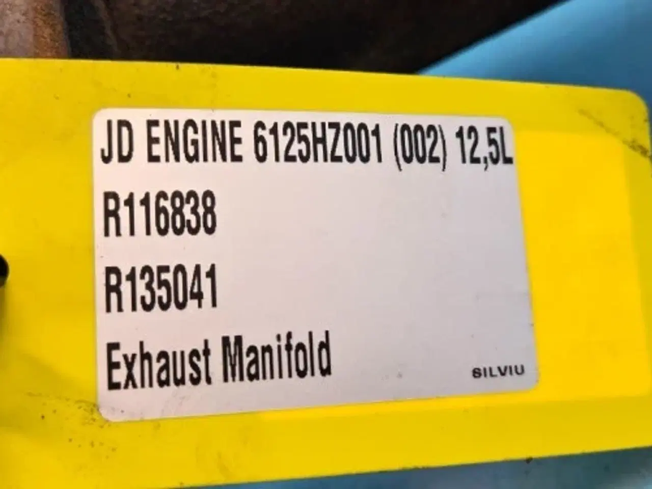 Billede 2 - John Deere 6125HZ001 Udstødningsmanifold R116838