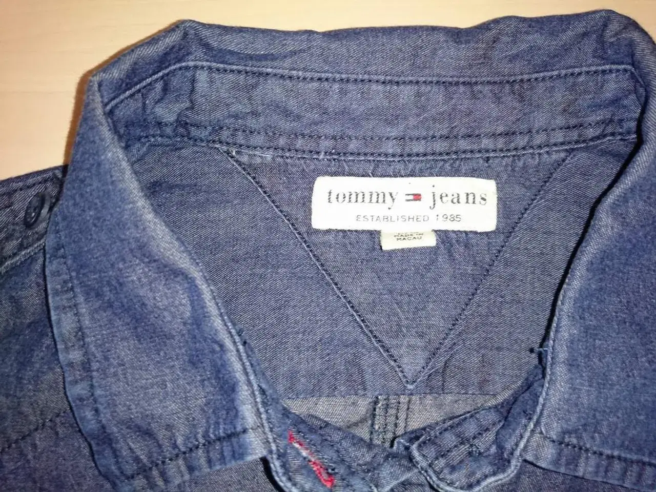 Billede 3 - Ny Tommy Hilfiger skjorte top Str 42