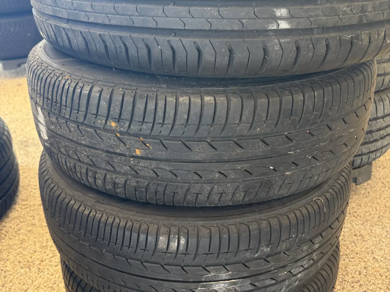 Billede 2 - Stålfælge med sommerdæk 