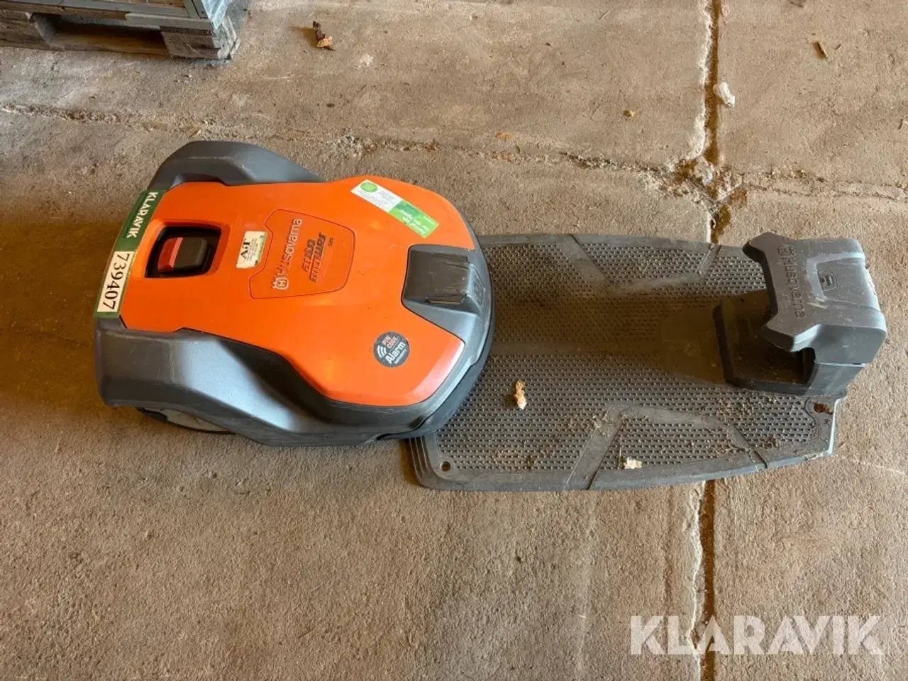 Billede 9 - Robot plæneklipper Husqvarna 520 med ladestation