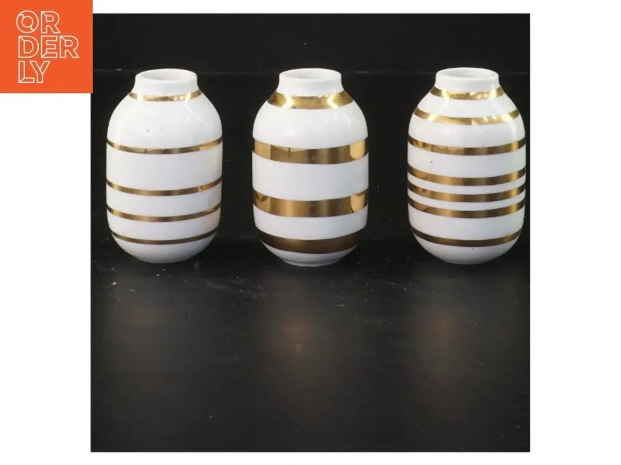 Billede 1 - Keramiske vaser med guldbånd fra K&#228;hler (str. 8x4,5 cm)