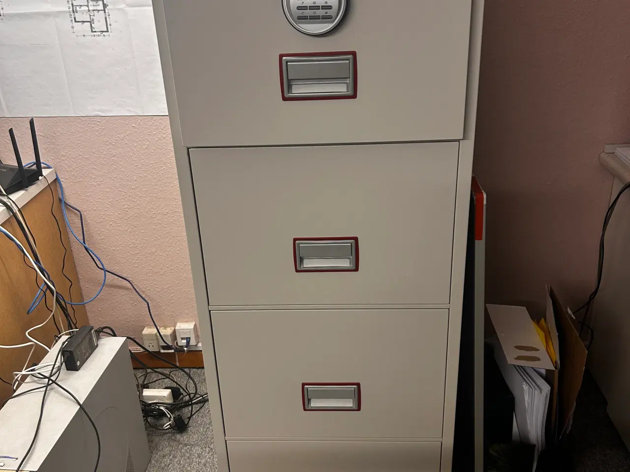 Billede 1 - Brandsikkert arkivskab sælges – aldrig brugt