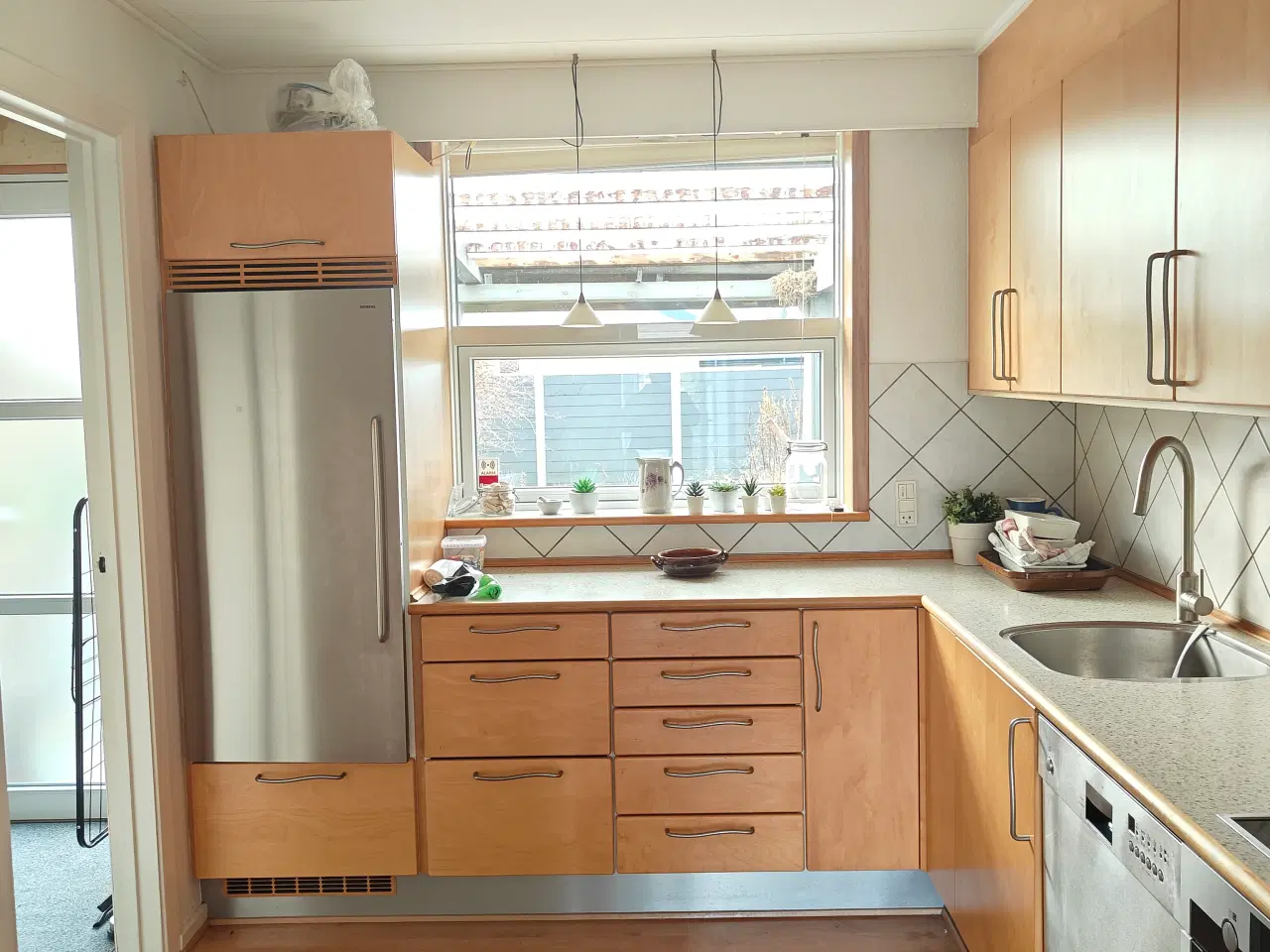 Billede 1 - Køkken Incl. Hvidevare