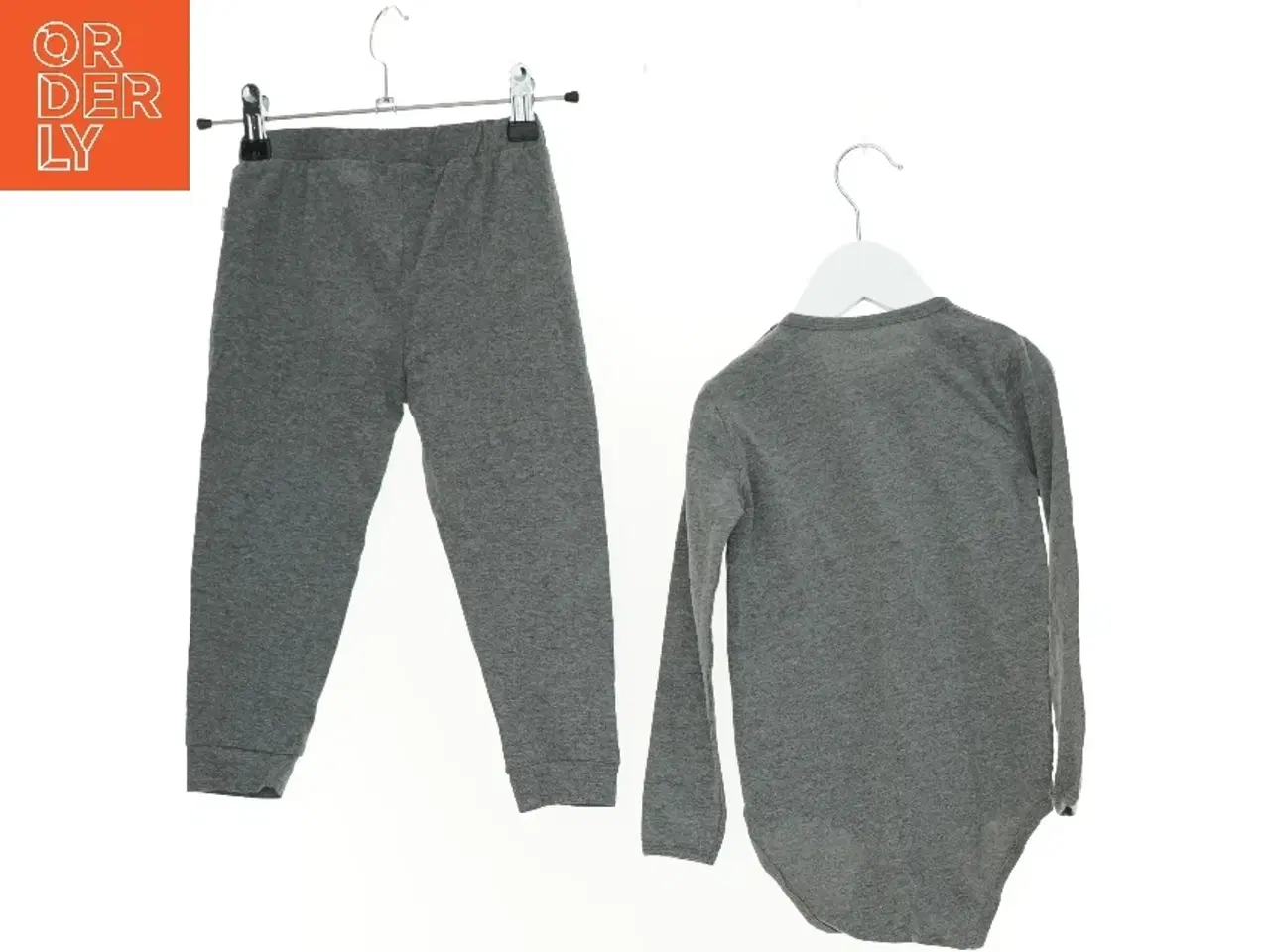 Billede 2 - Sæt børnetøj fra Impala (str. 98 cm)