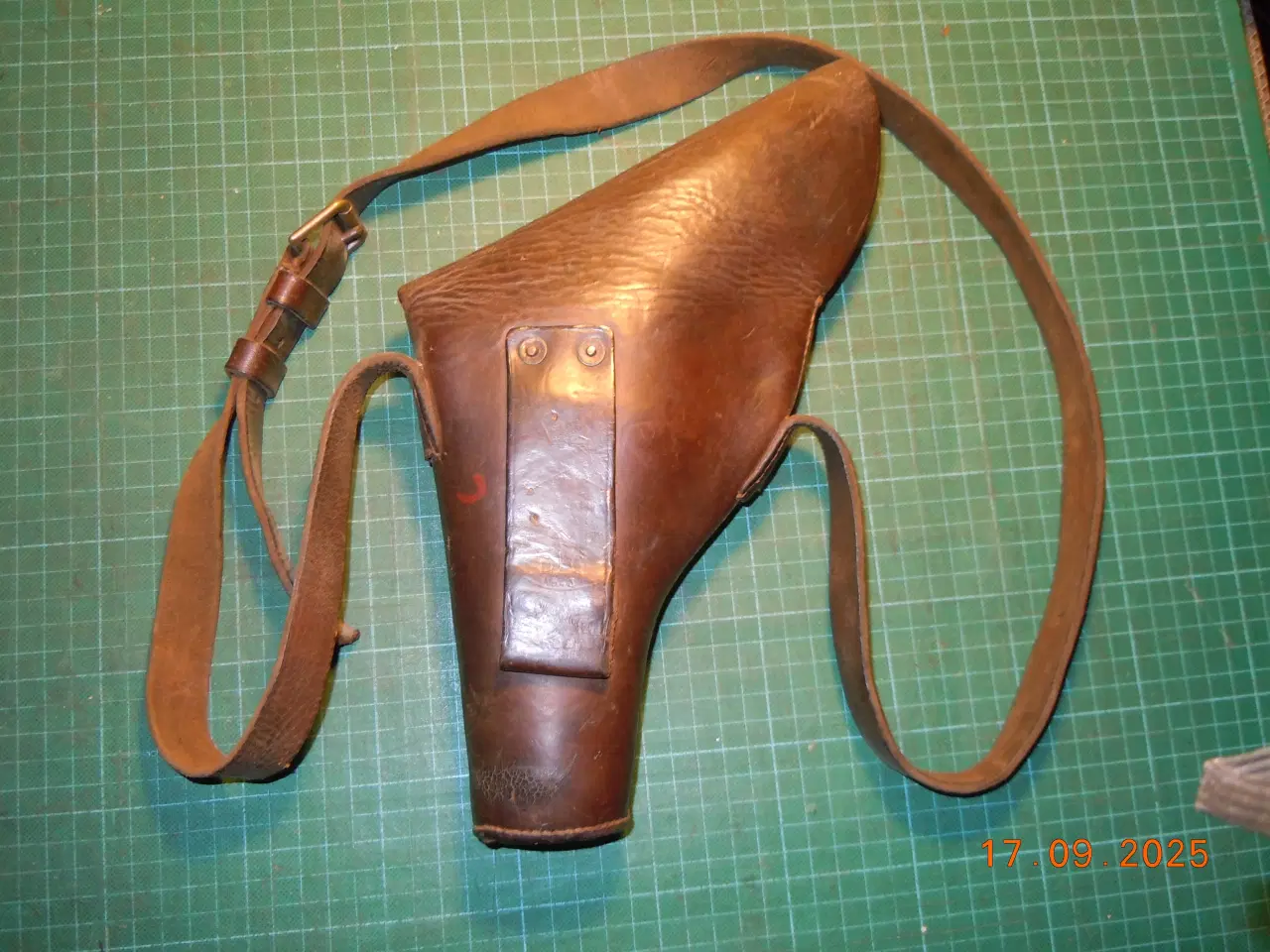 Billede 3 - Signalpistolhylster 1943, England.