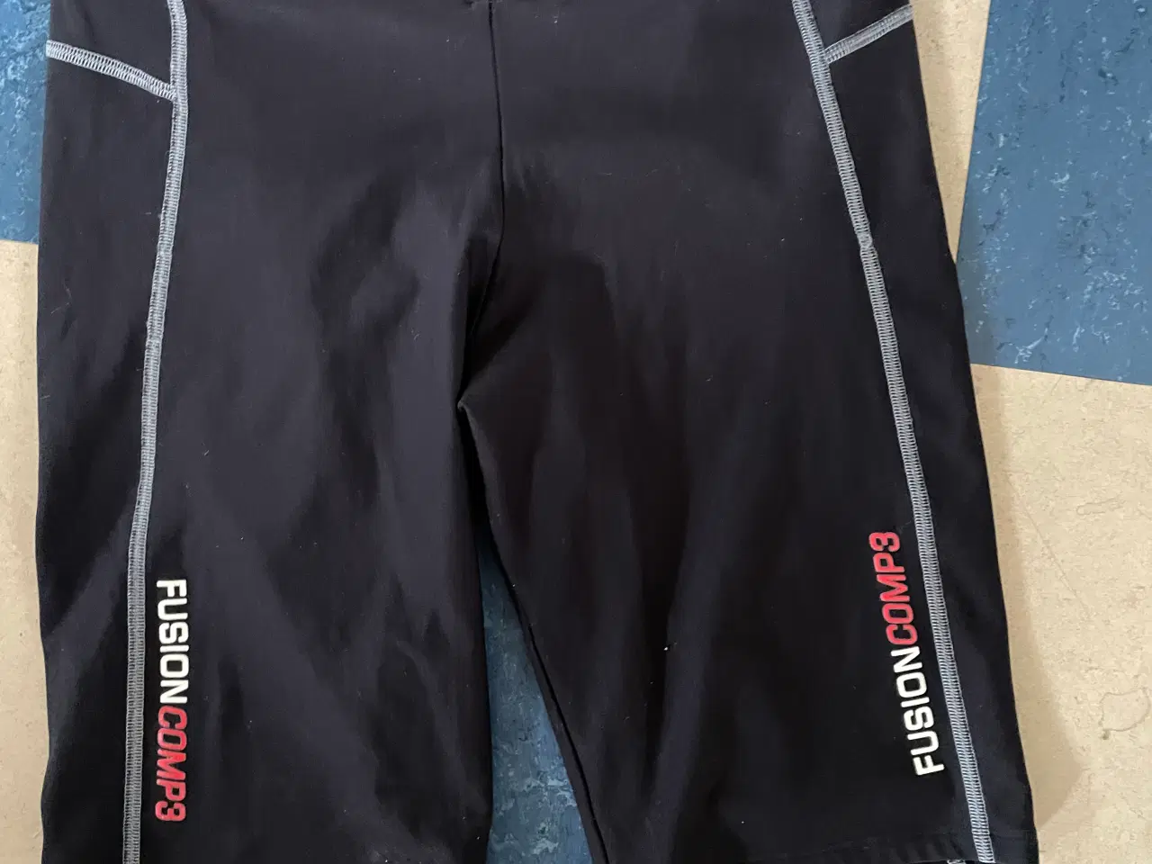 Billede 7 - Fusion korte tights, XXL + L