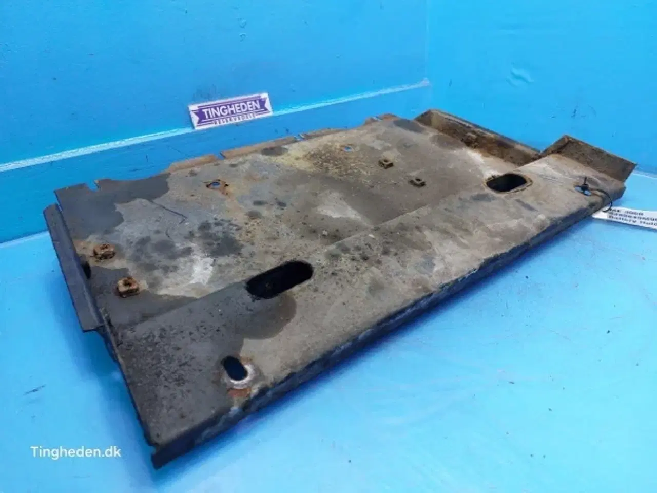 Billede 9 - Massey Ferguson 3060 Batteryholder 3389849M96