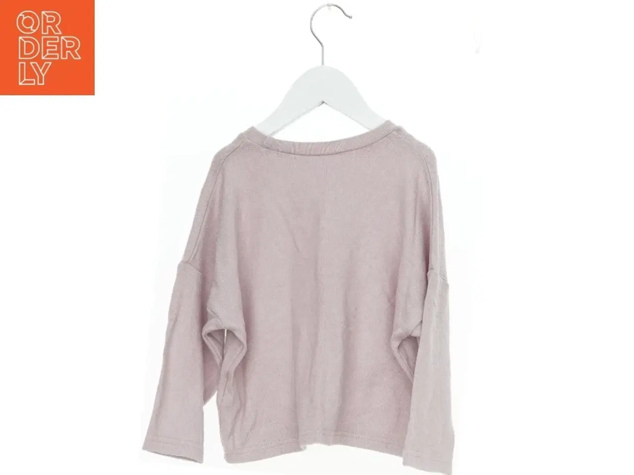 Billede 2 - Bluse fra Basic needs (str. 104 cm)