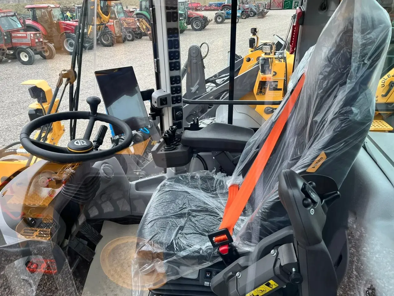 Billede 8 - Volvo L90H H2 fabriksny Dansk maskine med masser af udstyr, blan.Co-Pilot & med brede 650/65R25 hjul