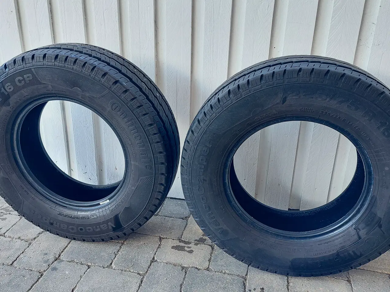 Billede 2 - To sommerdæk fra Continental, i meget god stand.