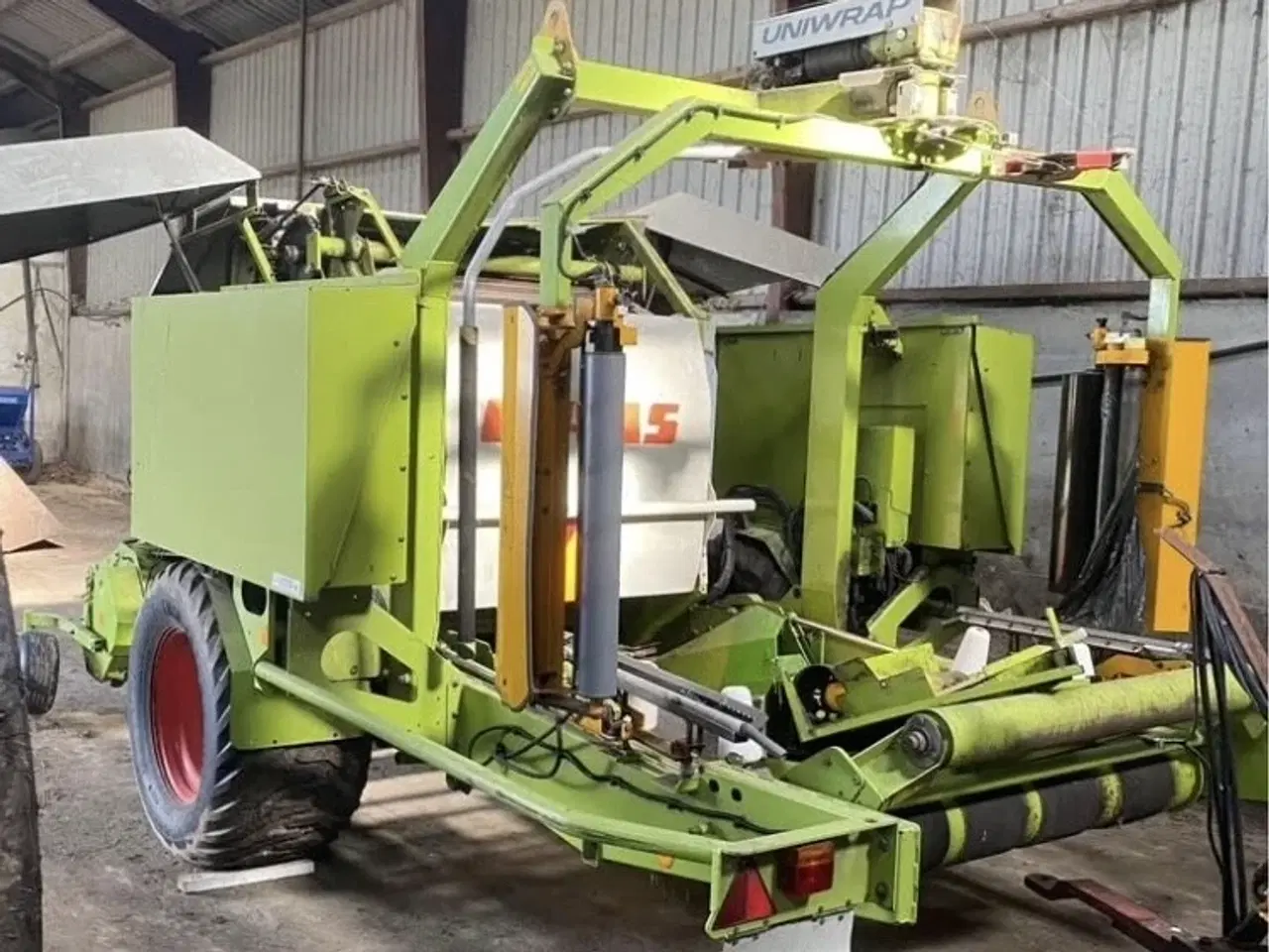 Billede 2 - CLAAS ROLLANT 255 RC UNIWRAP velholdt. Kun presset 28.000 baller