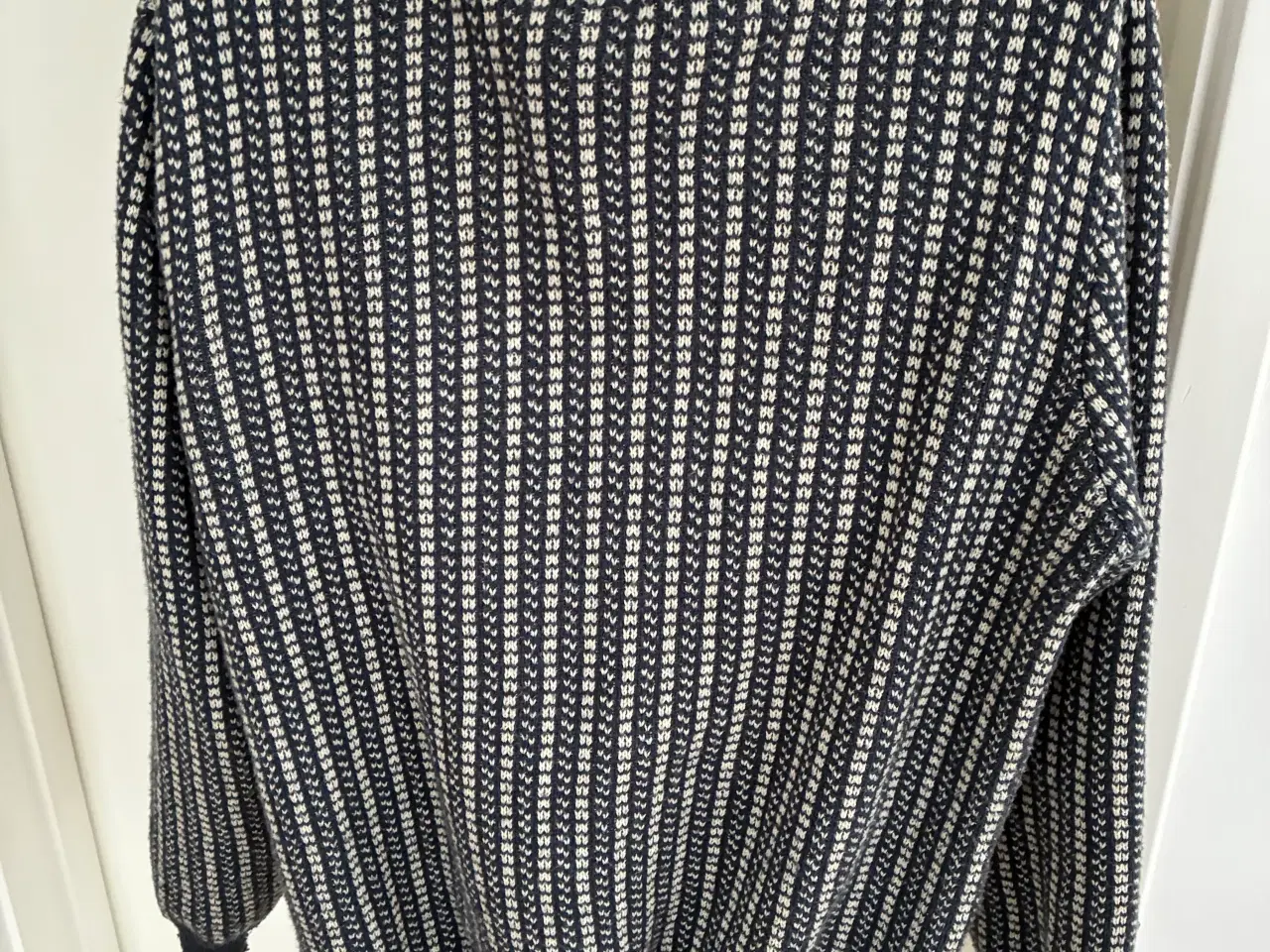 Billede 2 - Dejlig striksweater