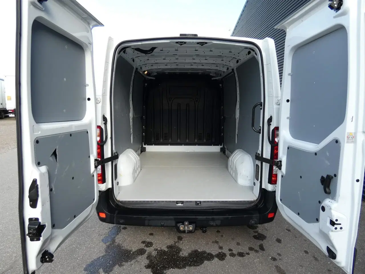 Billede 8 - Renault Master T28 L1H1 2,3 DCI 135HK Van 6g