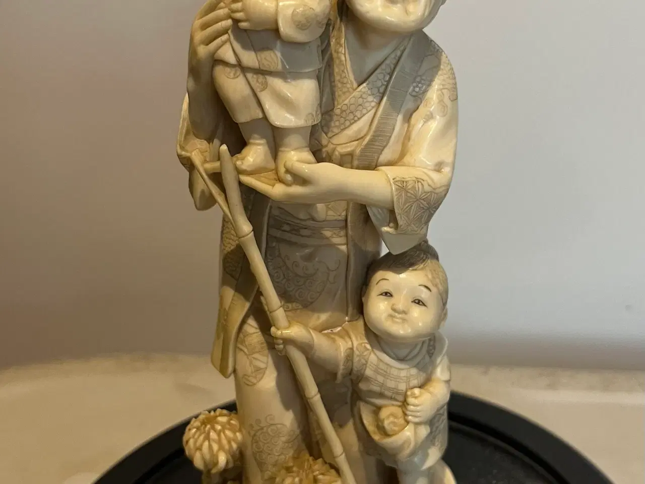 Billede 6 - flot Japanske elfenbensfigur 