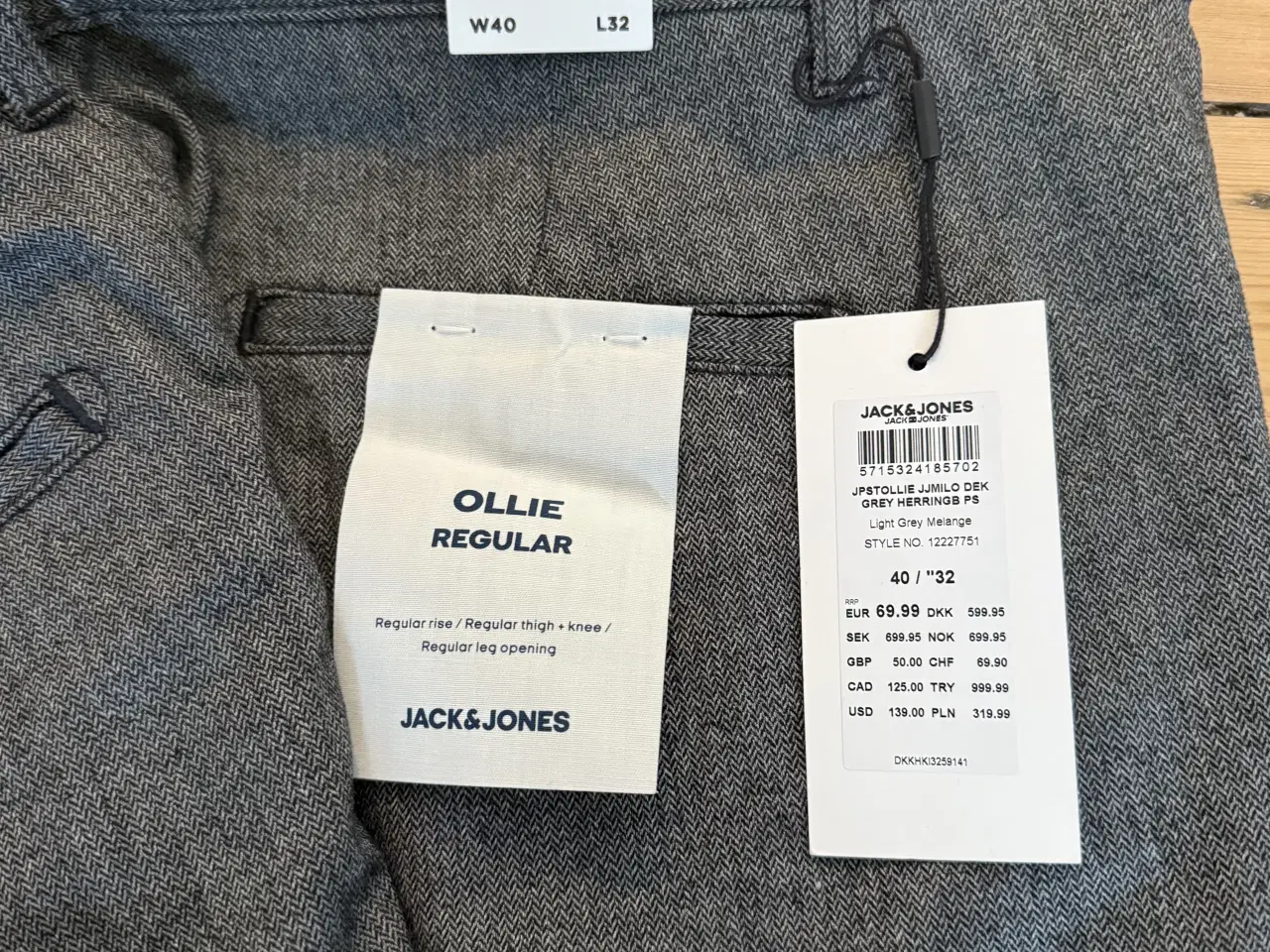 Billede 2 - Nye Jack and Jones bukser, stadig med prismærke