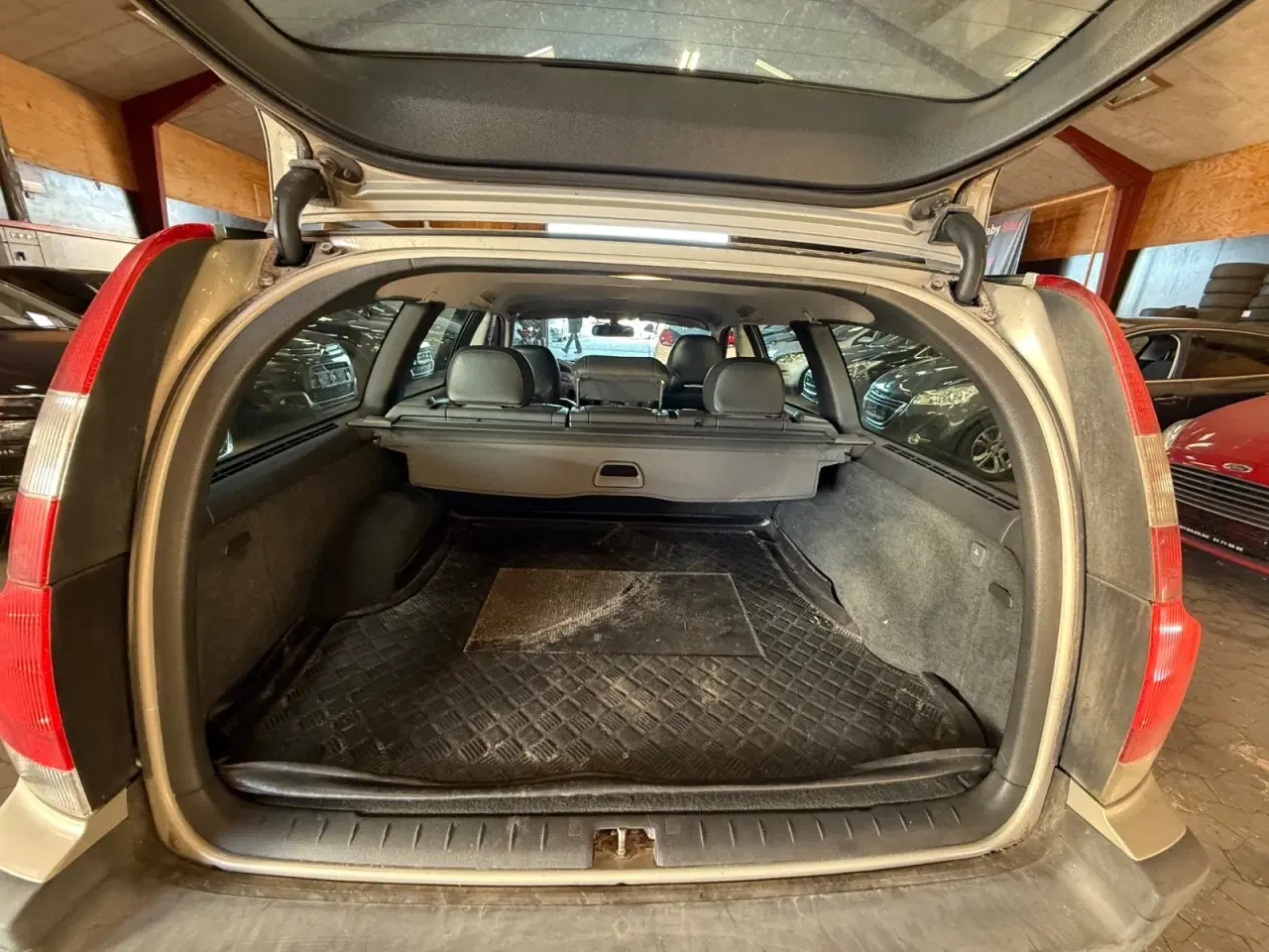 Billede 9 - Volvo V70 2,4 140 Addition