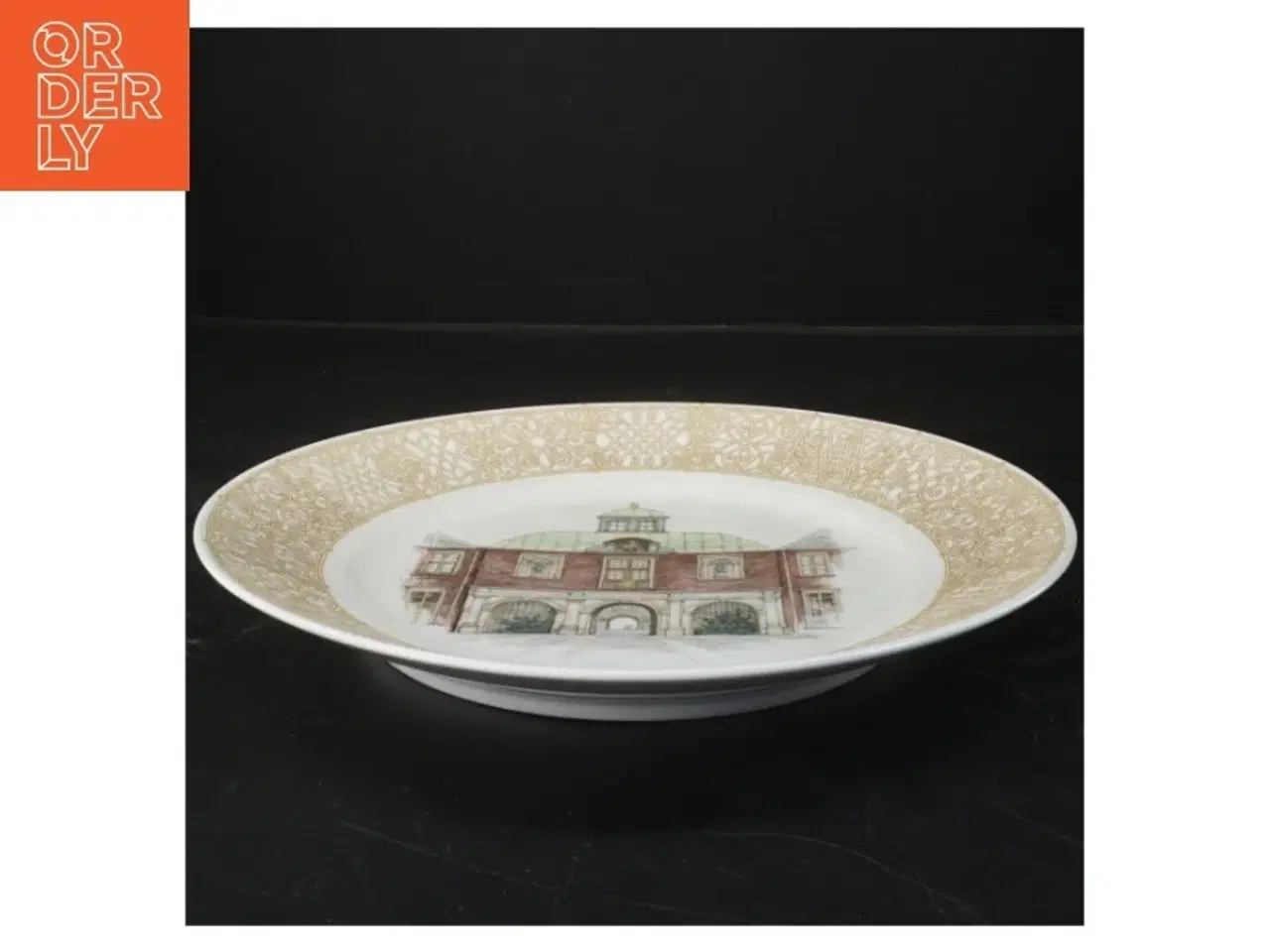 Billede 1 - Porcelænsdekoration fra Royal Copenhagen fra Royal Copenhagen (str. Ø 27,5 cm)
