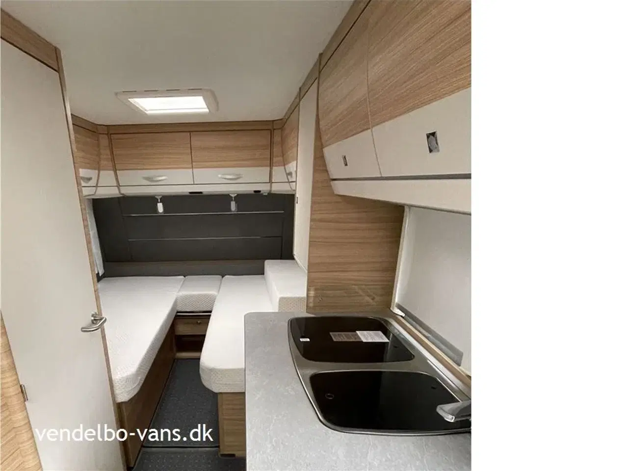 Billede 12 - 2022 - Dethleffs Camper 470 FR D-Line   Nem og handy størrelse - Tysk kvalitet