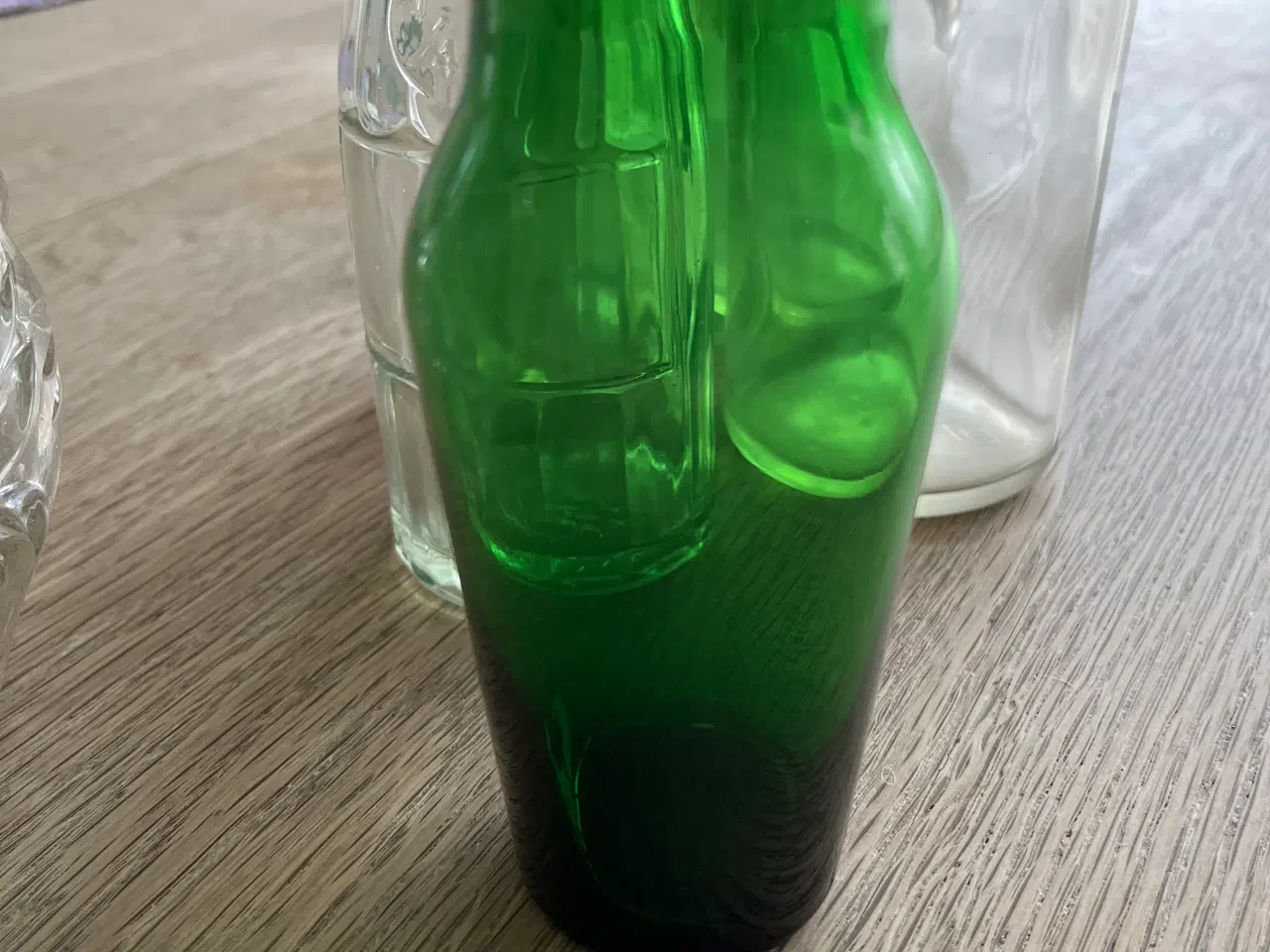 Billede 3 - Retro. Ældre glaskande, grøn vase og mælkeflasker
