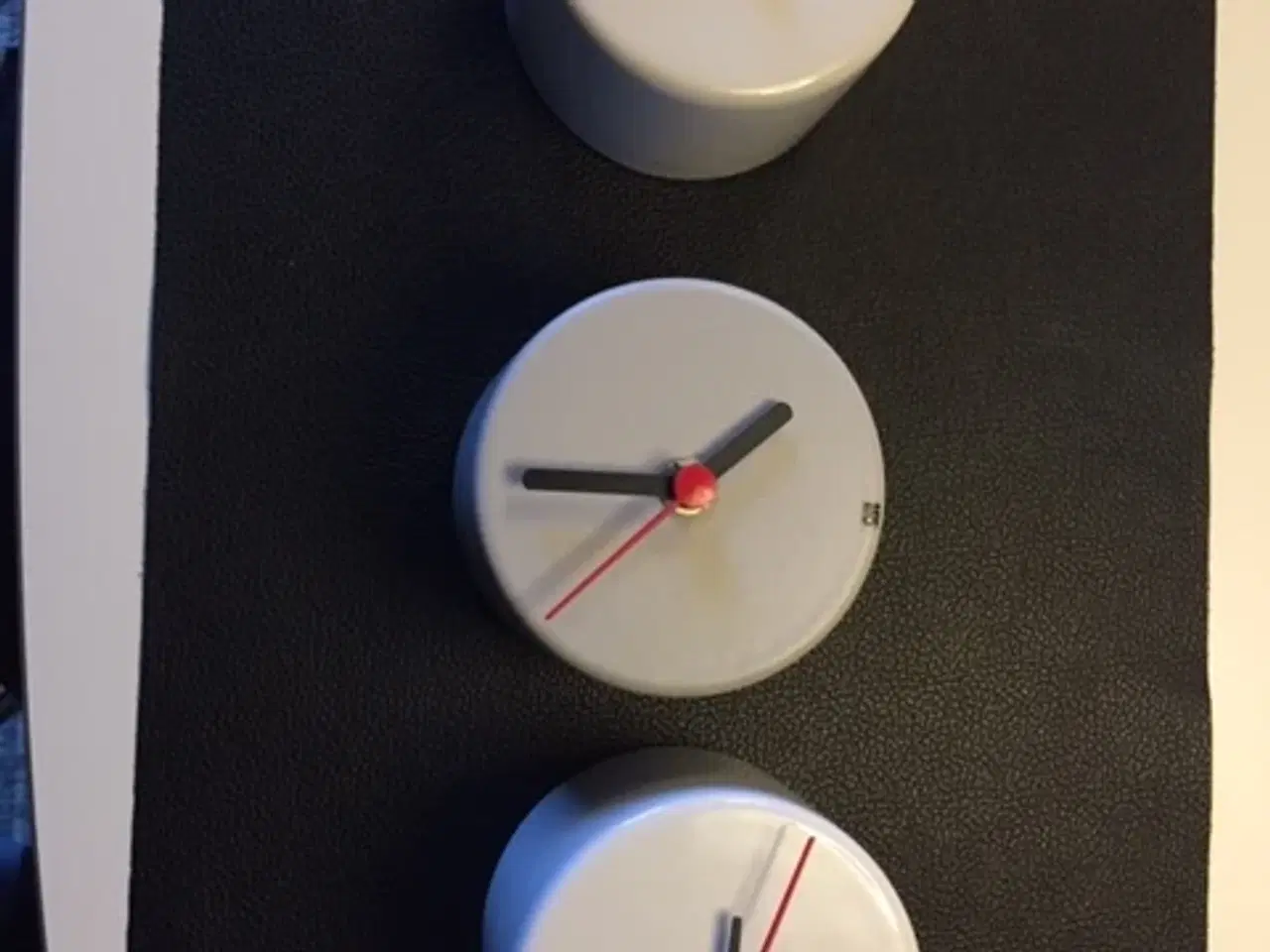 Billede 1 - 3 stk. Ifø Retro vægure med nye urværker.