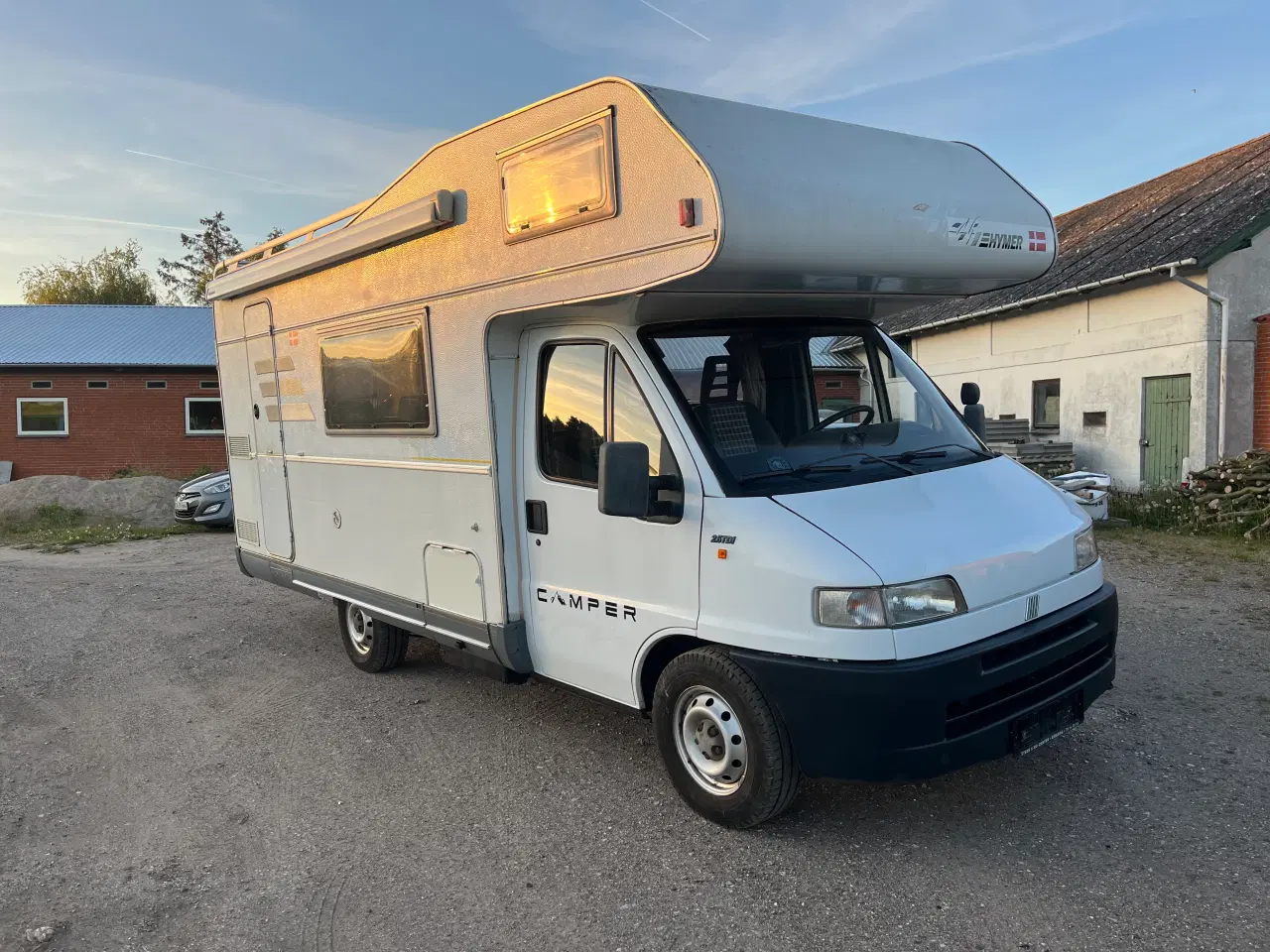 Billede 1 - Nysynet og velholdt autocamper