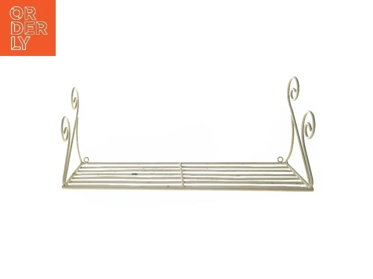 Billede 1 - Metalvægmonteret hylde i romantisk stil (str. 64,5x25,5 cm)